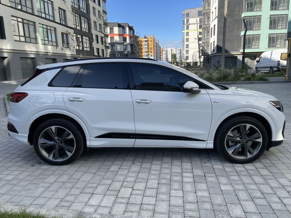 Audi Q4 E-Tron Quattro. 2023р, 82квт, 10тис.км. Не Китай!