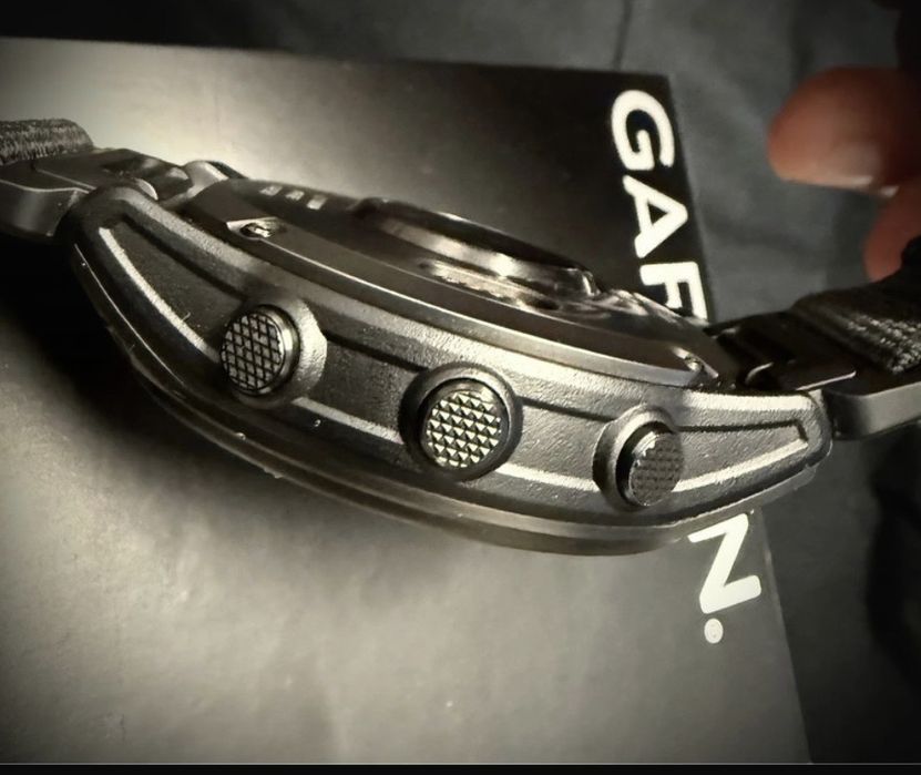 Garmin tactix 7  Amoled   Shapira titanium