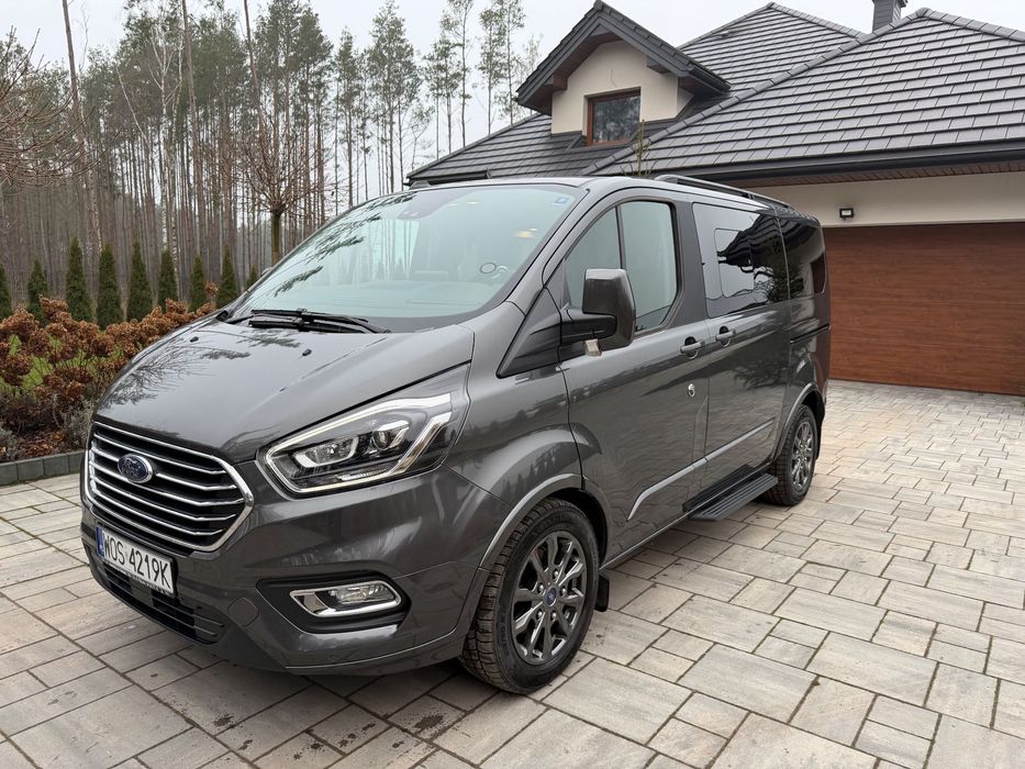 Ford Turneo custom L1 H2 8os.