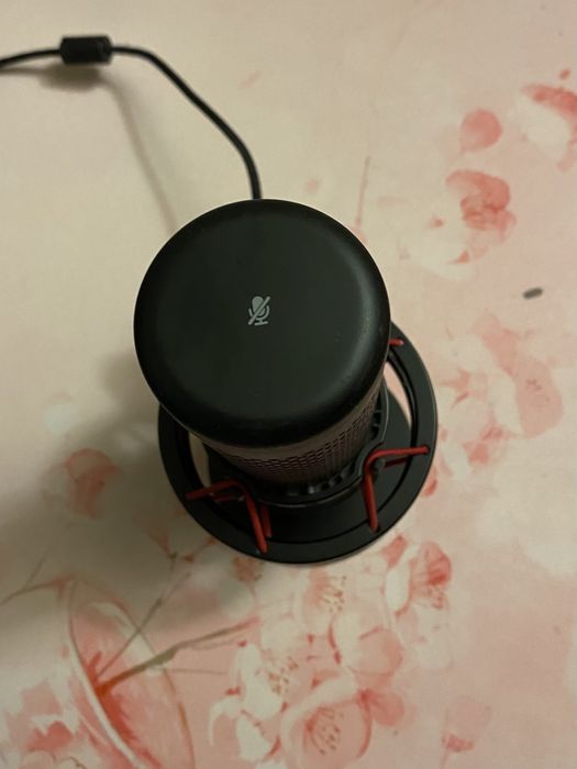 Геймерский микрофон HyperX QuadCast