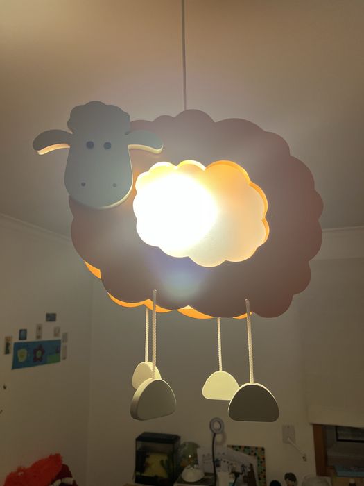 Candeeiro oara quarto crianca