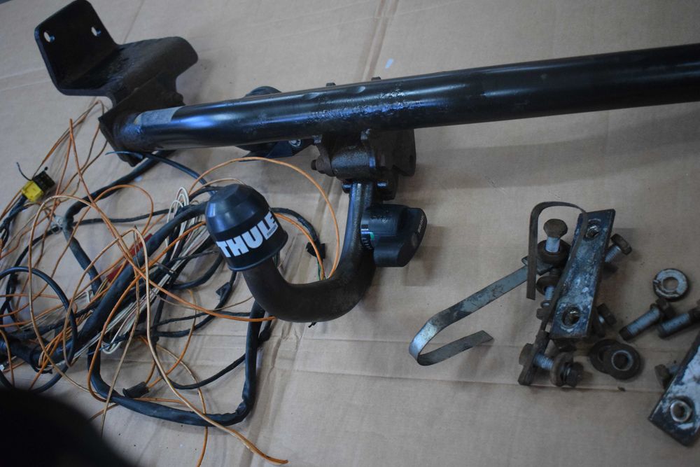 hak holowniczy wypinany moduł instalacja JOURNEY FIAT FREEMONT 11R.