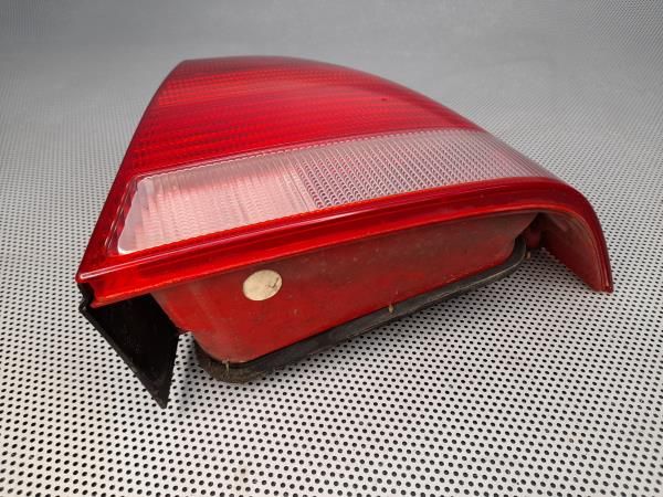 Farolim direito VOLKSWAGEN Bora (1J2)