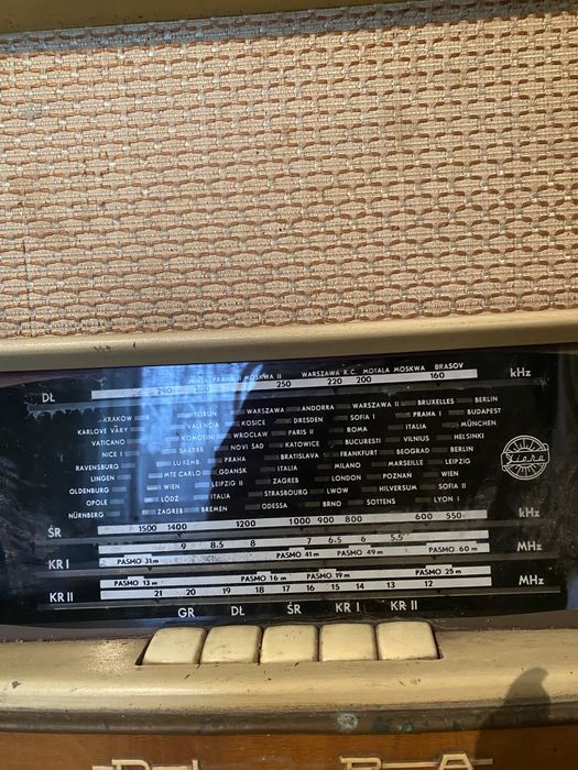 Radioodbiornik Menuet 6204 z wbudowanym gramofonem