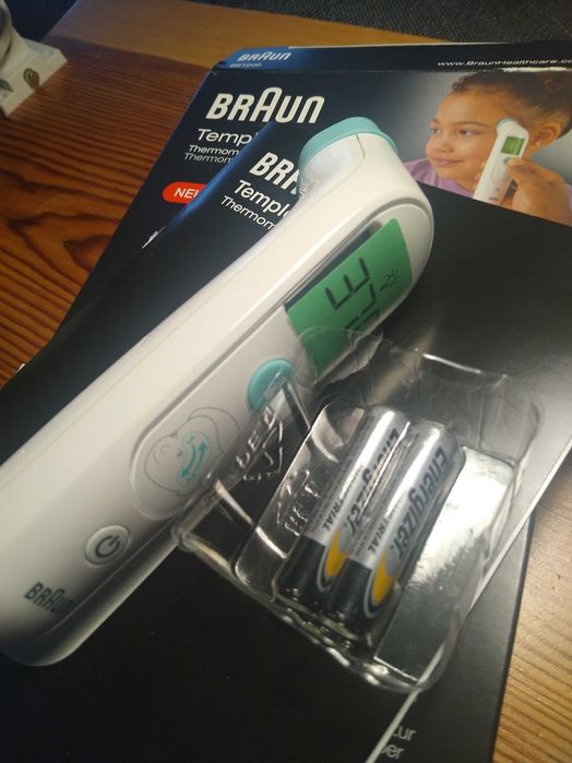 Braun TempleSwipe Termometr czołowy BST200