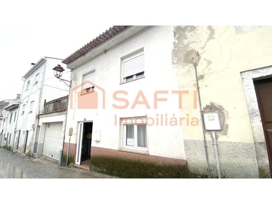 Moradia T3 em Freixo de Espada a Cinta