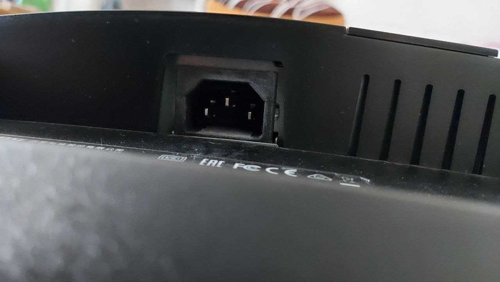 MSI Optix MAG272C 27 " чорний