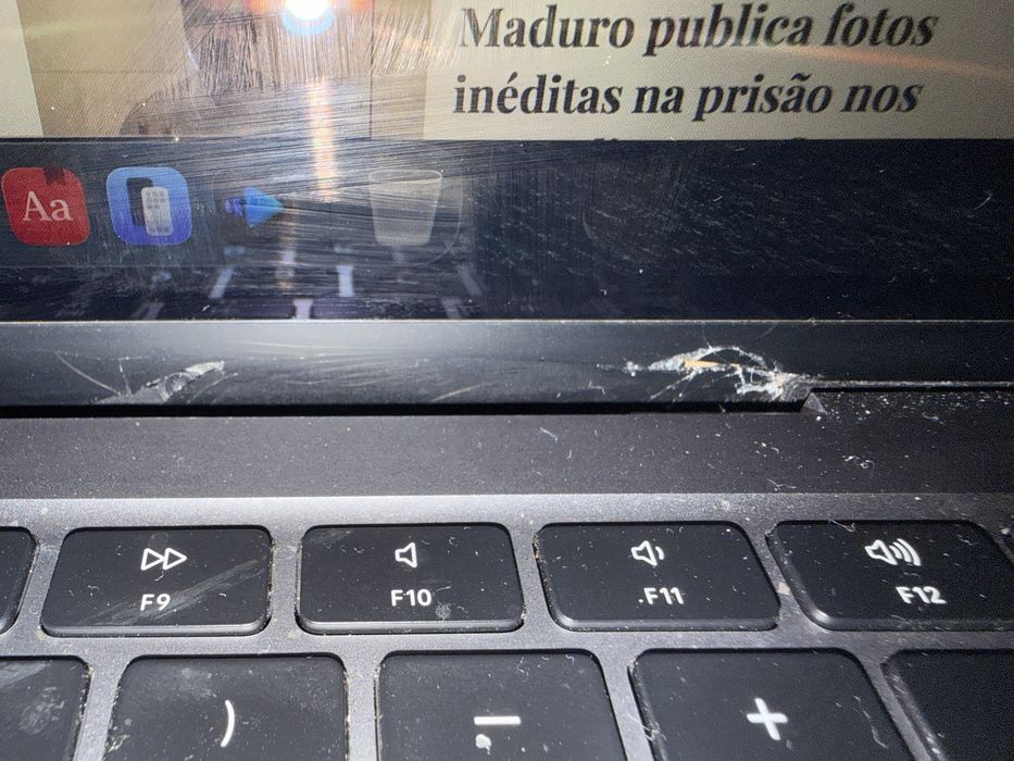 MacBook Air M1 - Funcionando 100% (Com detalhes estéticos)