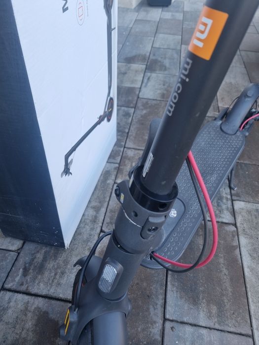 Hulajnoga Xiaomi Scooter Pro 2, Karton, kask