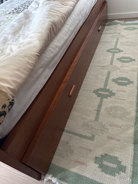 Cama dupla /gaveta