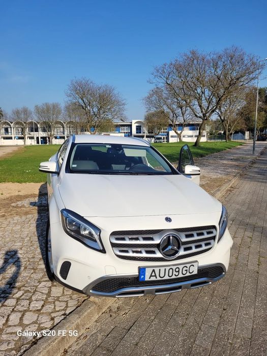 Mercedes-Benz GLA 180 7G-DCT