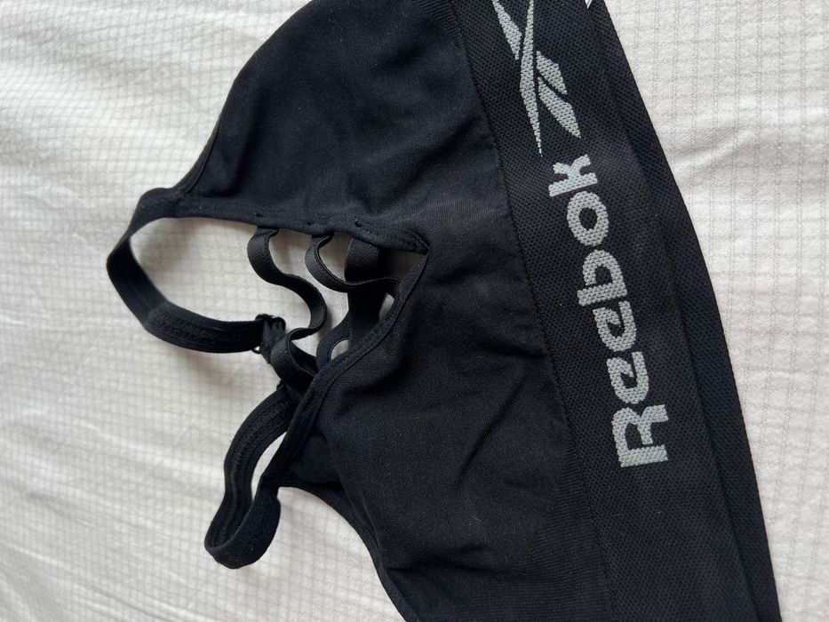 Stanik sportowy czarny Reebok