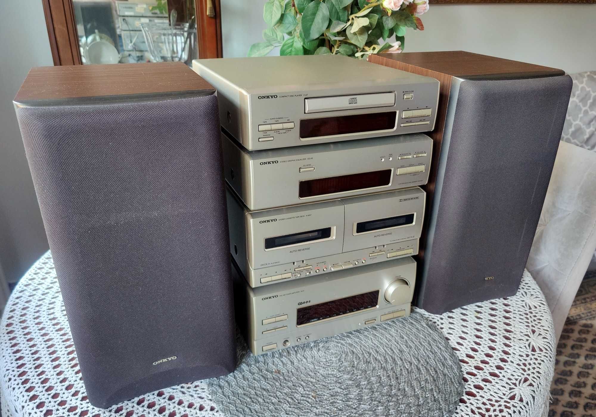 Wieża ONKYO zestaw hi-fi LS-A7: C-A7, K-WA7, EQ-A5, R-A7 Wieża ONKYO zestaw hi-fi LS-A7: C-A7, K-WA7, EQ-A5, R-A7