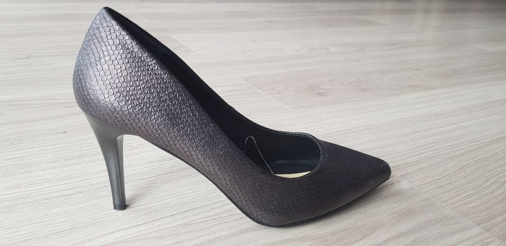 Buty szpilki rozm 39