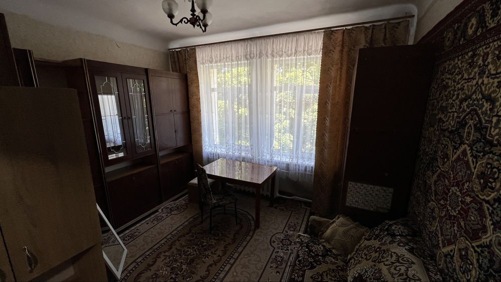 Продаж двокімнатної квартири (Героїв України)