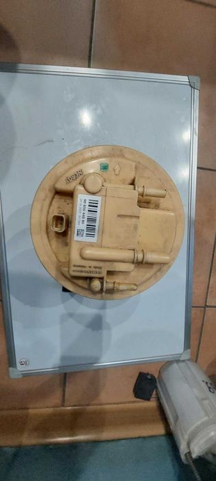 Бензонасос с датчиком уровня на Peugeot 207