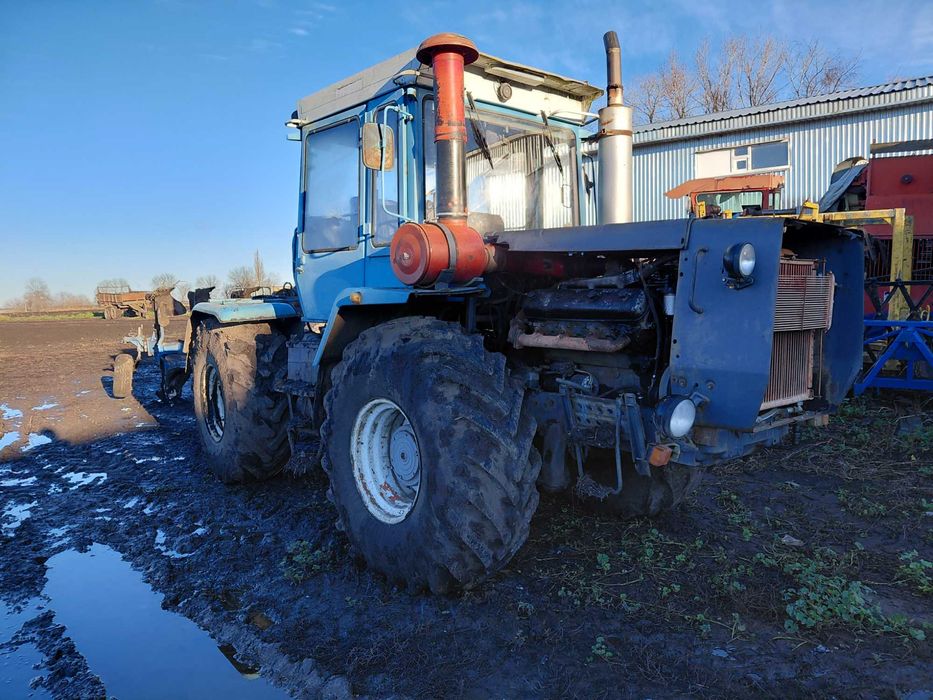 Продається трактор хтз17221