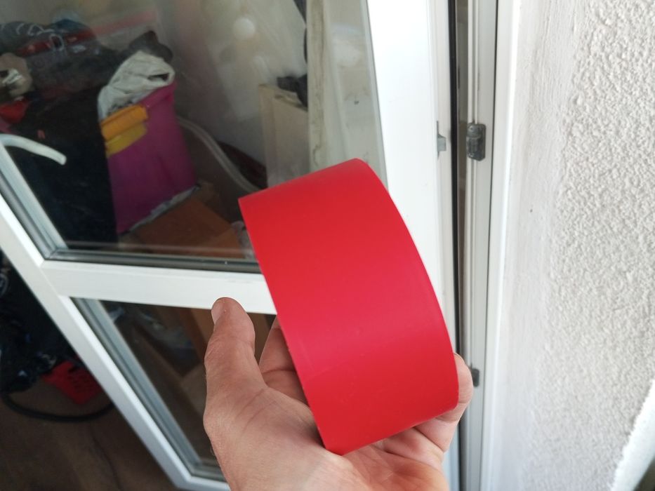 Taśma ostrzegawcza czerwona 50 mm x 33 m kauczuk