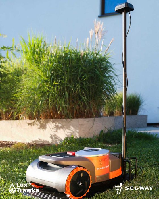 Robot koszący Segway Navimow | Kosiarka automatyczna