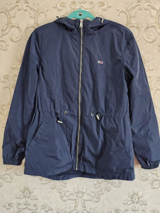 Жіноча вітрова фірмова розмір С