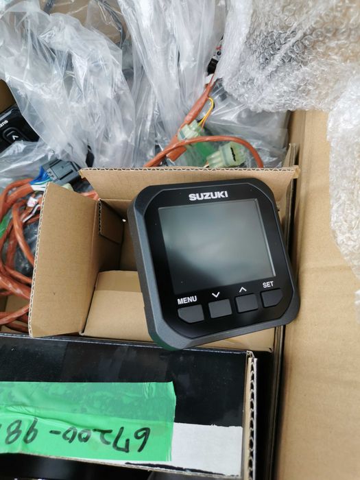 Zestaw Elektroniczny do Suzuki manetka ,instalacja,zegary