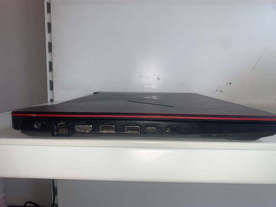 Ігровий ноутбук Asus