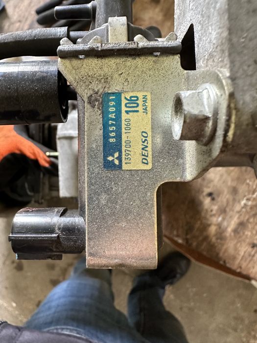 Клапан турбіни вакуум Mitsubishi ASX Outlander 1.8 2.2 8657a091