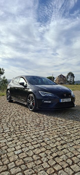 SEAT Leon Cupra 300