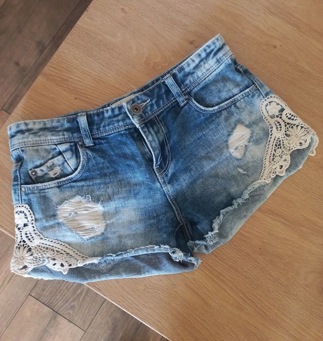Шорты Stradivarius р.34