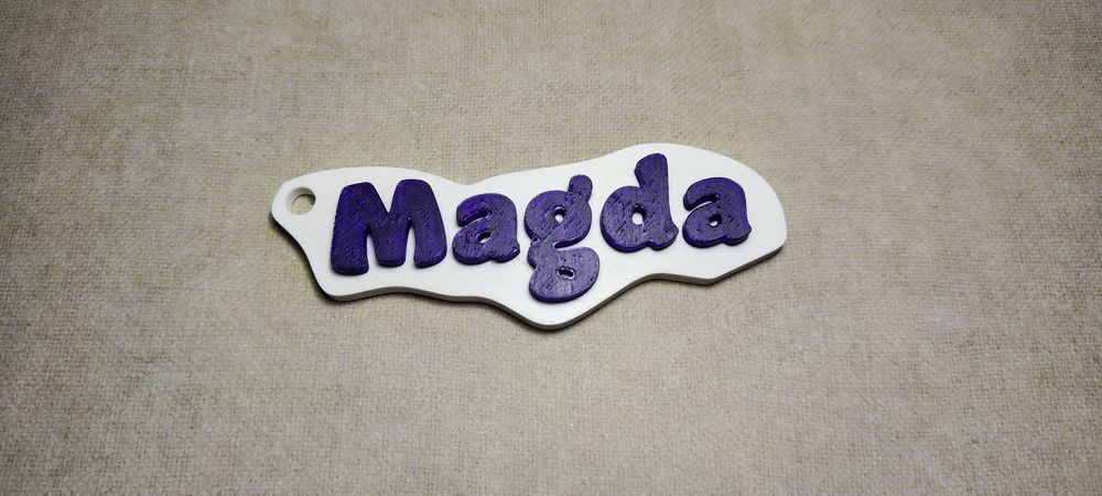 Personalizowany Brelok z Imieniem – Unikalny Wydruk 3D! z podstawą