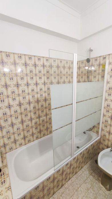 Quarto próximo à Universidade Europeia e Metro da Pontinha (linha Azul) - Rapariga Estudante ou Trabalhadora Deslocada