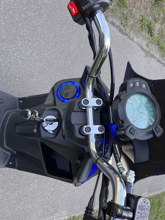 Скутер SPARK SP150S-19BN