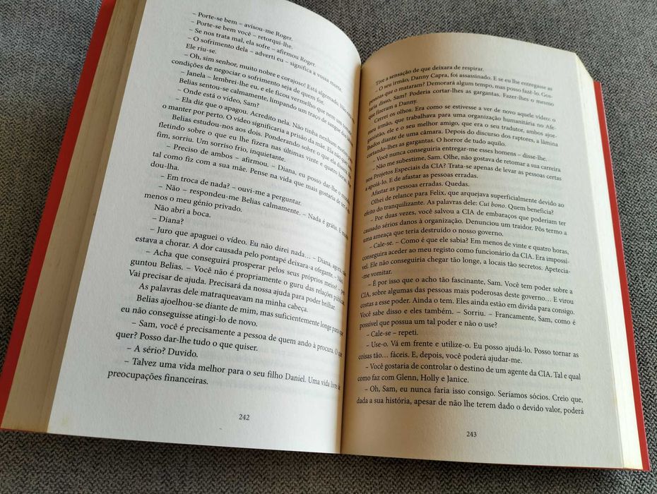 livro "Queda" Jeff Abbott