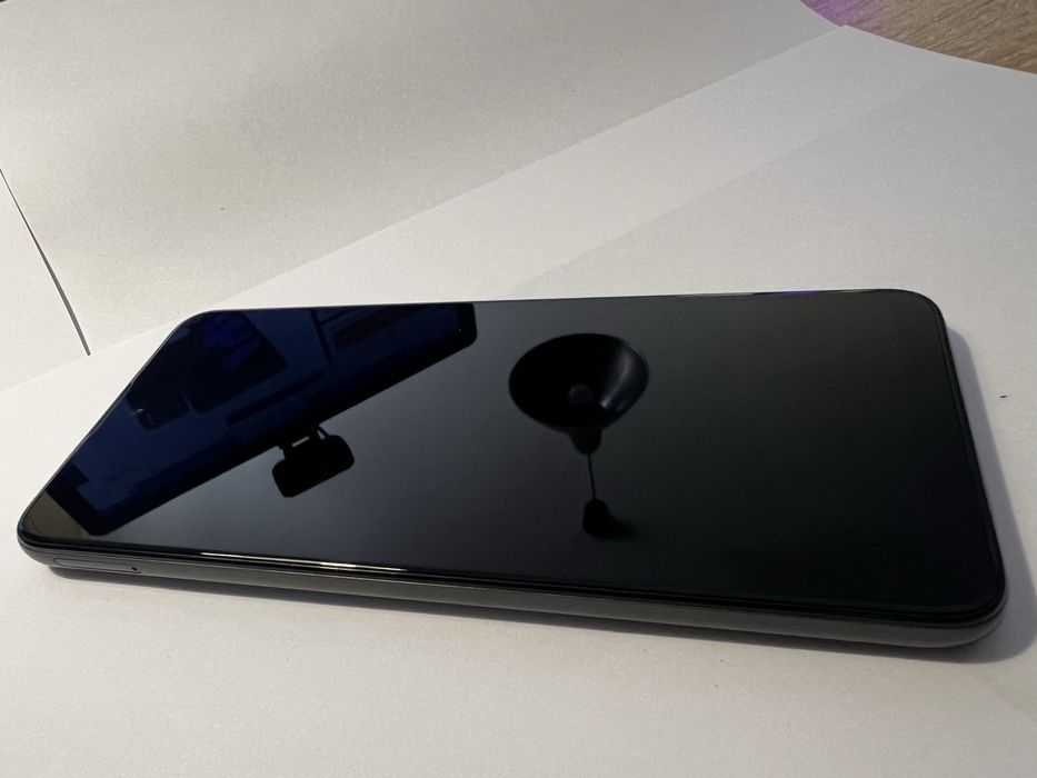 Smartfon Motorola Moto E40 4/64GB | Ekran 90Hz | Bateria 5000 mAh | Stan Bardzo dobry