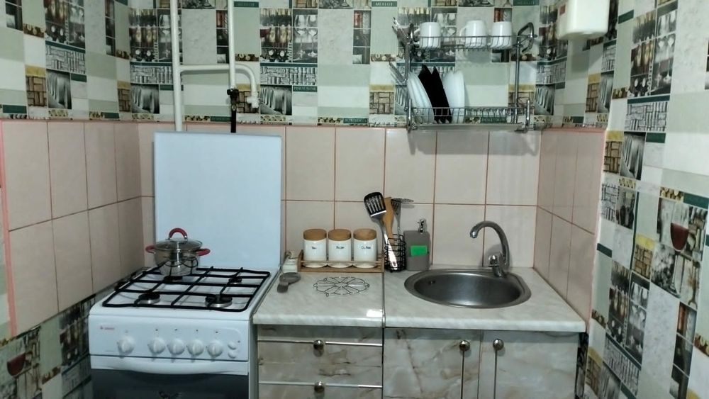 Квартира, оренда подобово у м. Путивль