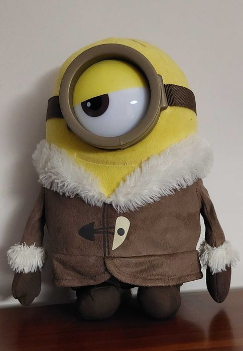 Lote de 2 Peluches vintage. Topo Gigio e Minion