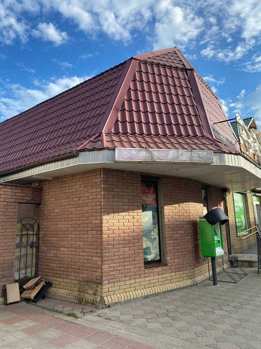 Продаж комерційного окремо розташованого приміщення Берестин