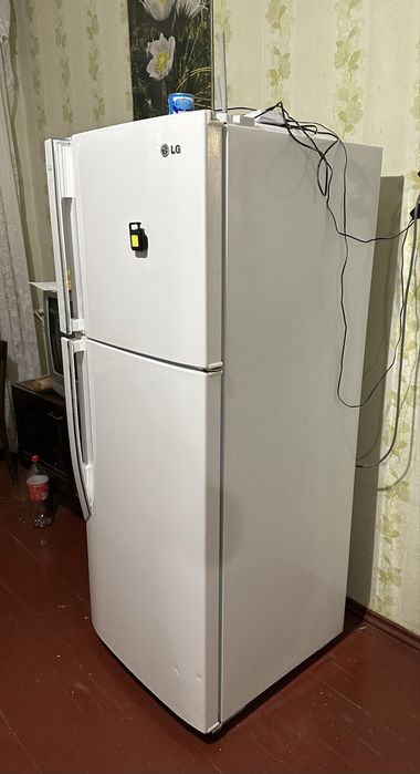 Двухкамерный холодильник LG GN-B352CVCA Total No Frost