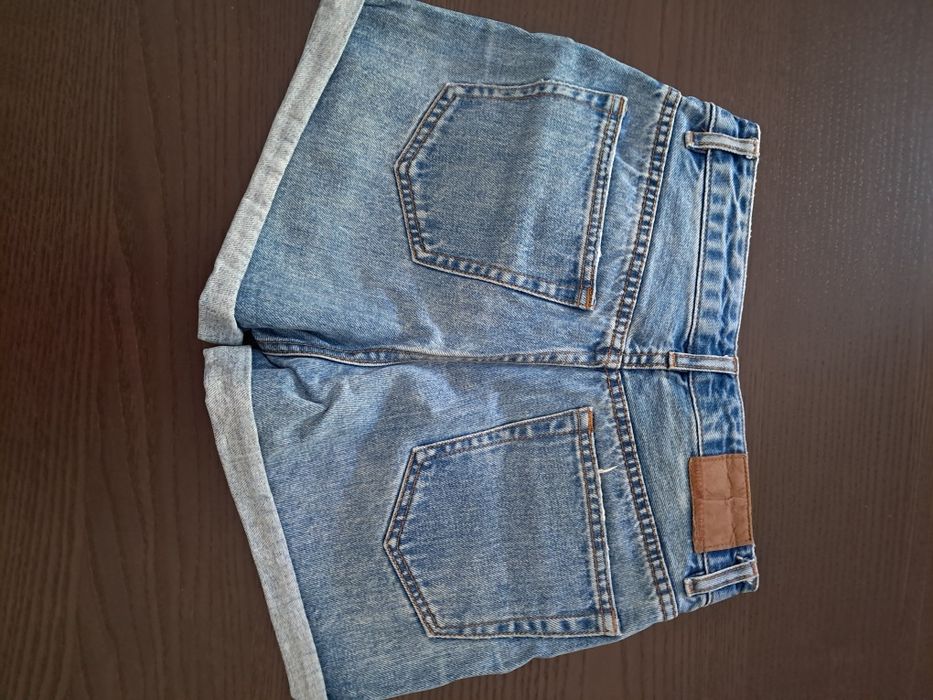 Calções ganga Pull&Bear 32 e 38