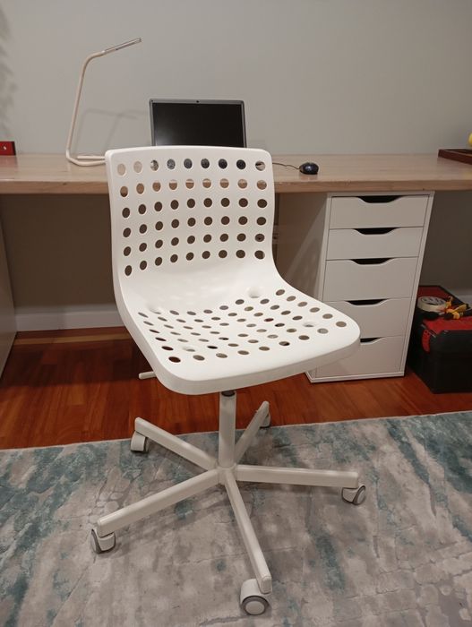 Cadeira de escritório giratória