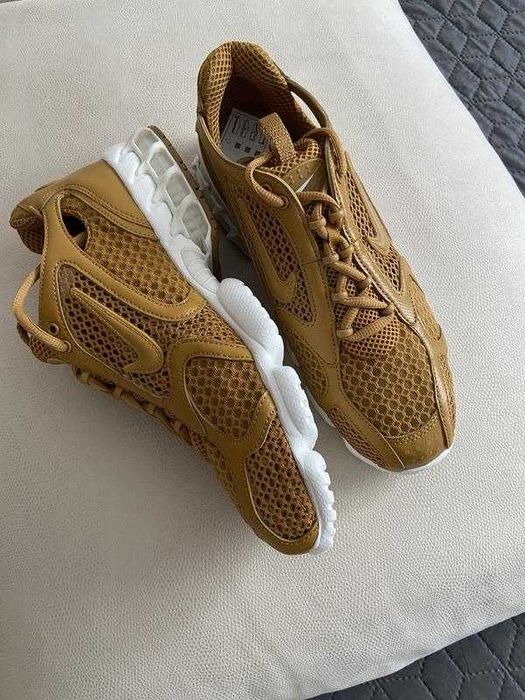 Нові оригінальні кросівки Nike