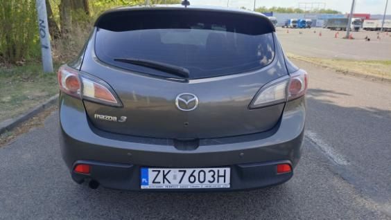 MAZDA 3 hatchback