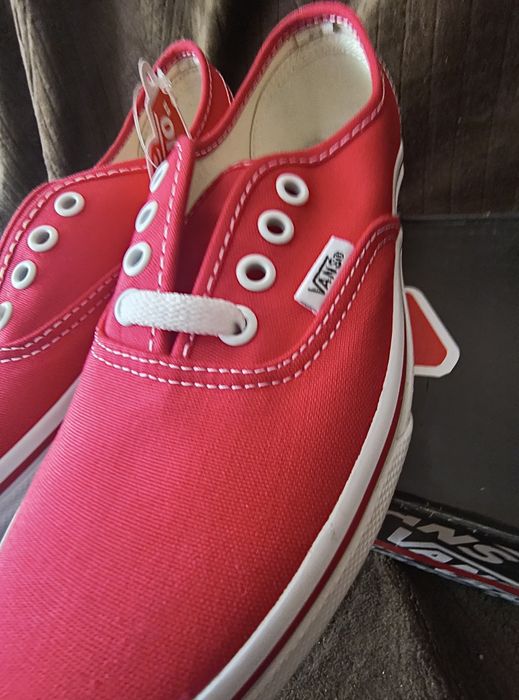 Nowe Vans  Authentic