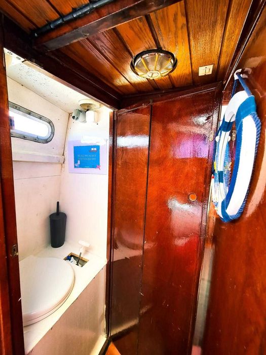 Vende-se Veleiro Van de Stadt 30 Westhinder com amarração incluída
