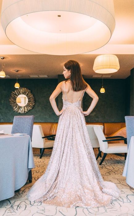 Продається вечірня сукня із салону Crystal