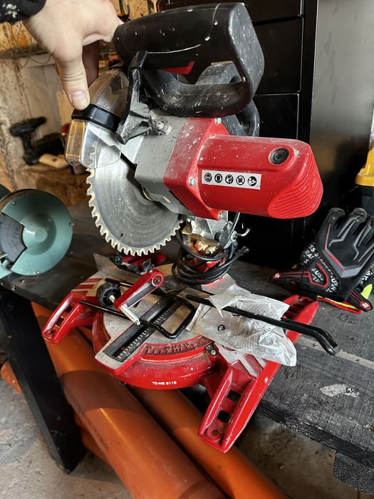 Pilarka piła ukośna einhell