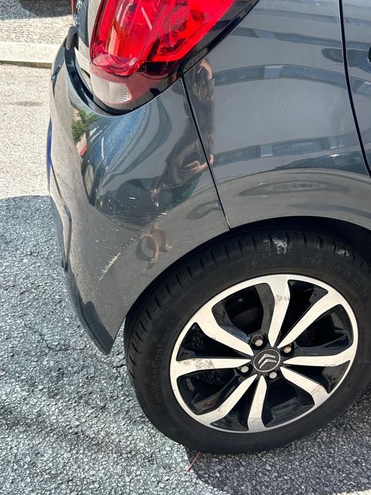 Citroën C1 1.2 VTi Shine Airscape Semi-Automático | 2018 | 120.000 km