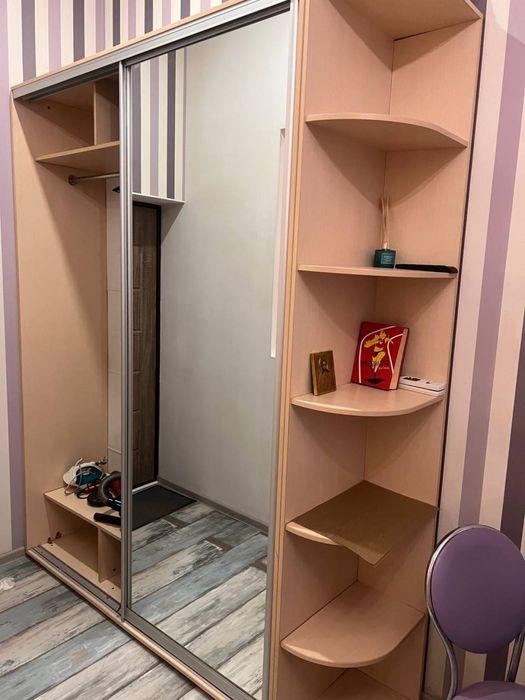 Шкаф купе БЕЗ дверей (ЗЕРКАЛ! ) б.у.  200*240 см глубина 51 см