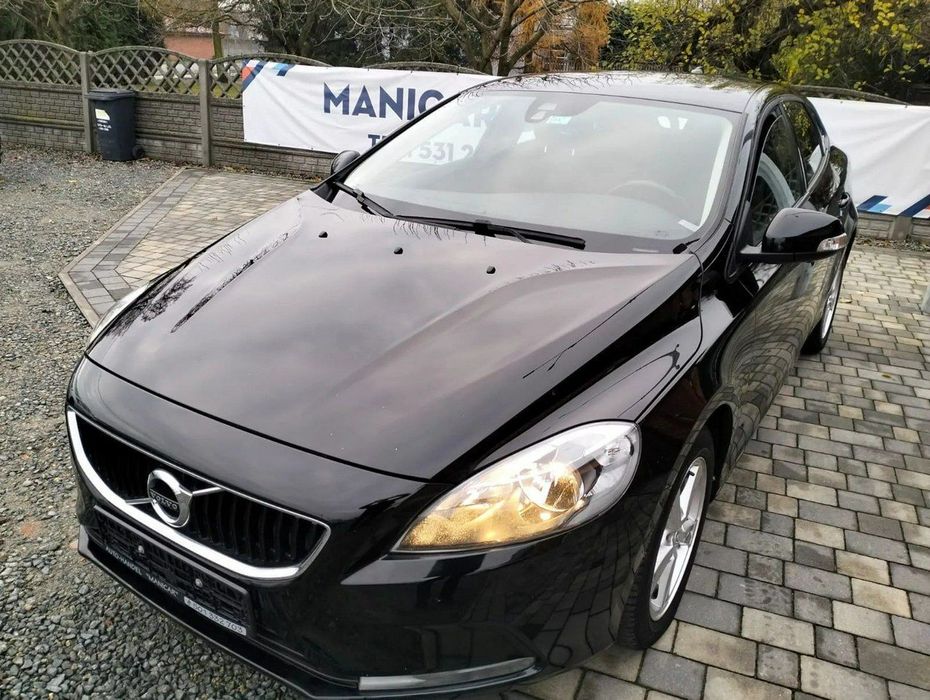Volvo V40 2.0 D2 Navi LIFT Serwisowany