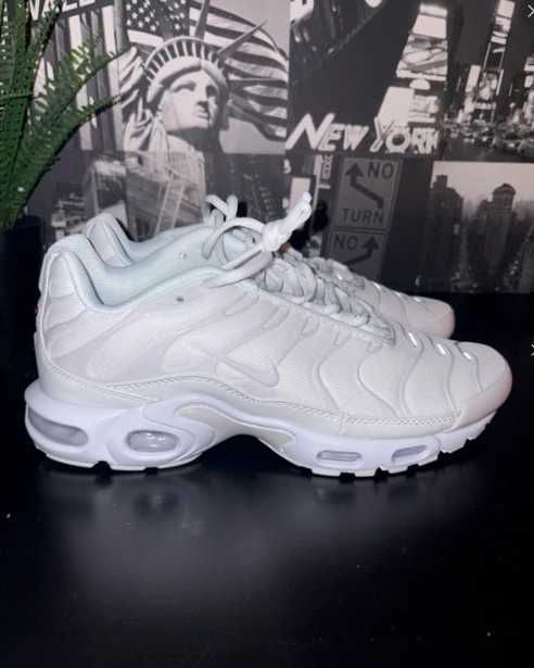 Nike Air Max TN Plus Biały R. 37.5